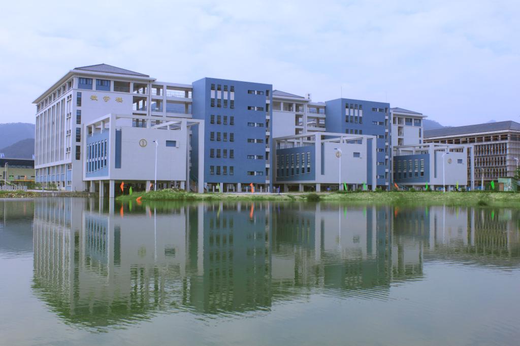 肇庆医学高等专科学校实验实训中心